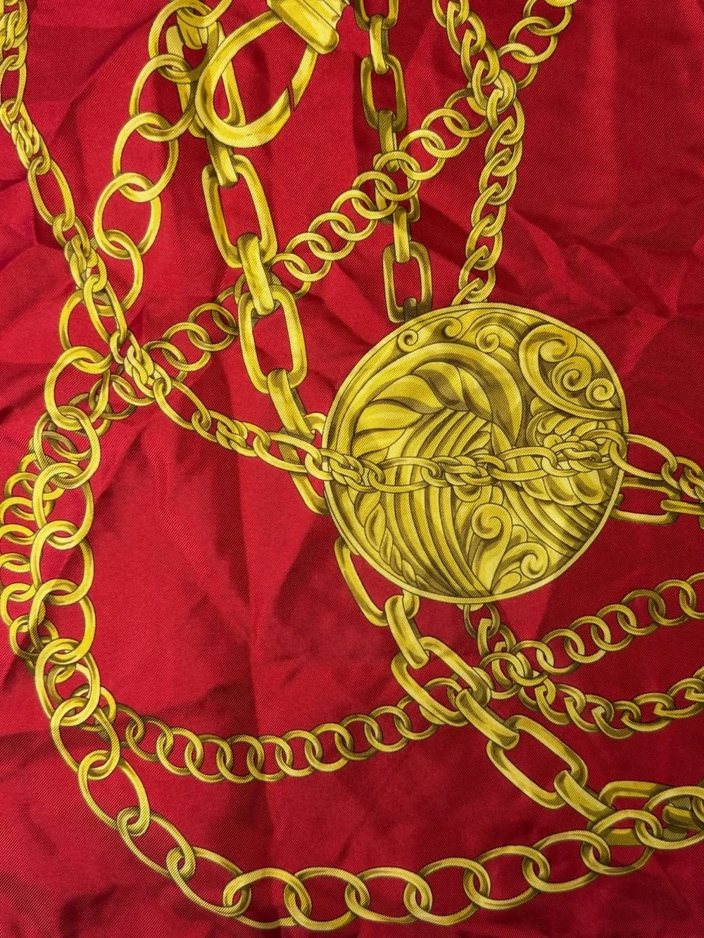 RARE VTG Mednikow Jewelers Silk Scarf Made In Italy Hand-Rolled Red Gold Chain